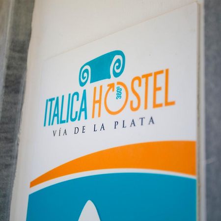 Italica Hostel Сантипонсе Экстерьер фото