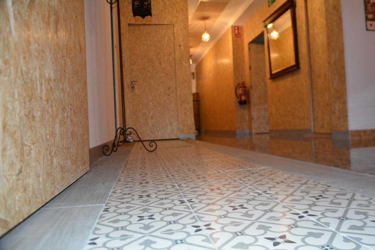 Italica Hostel Сантипонсе Экстерьер фото