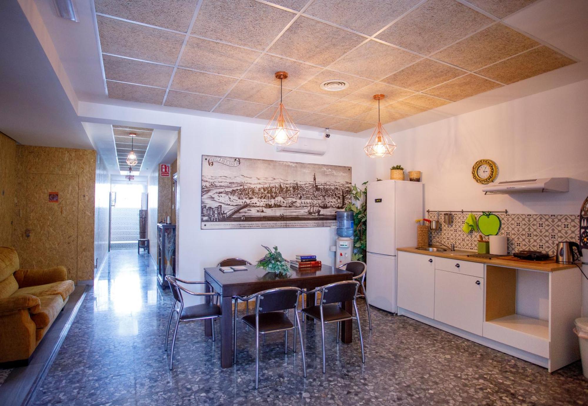 Italica Hostel Сантипонсе Экстерьер фото